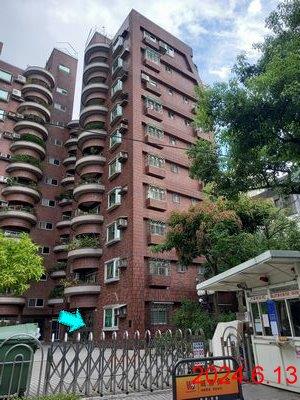 台北拍賣大樓-1