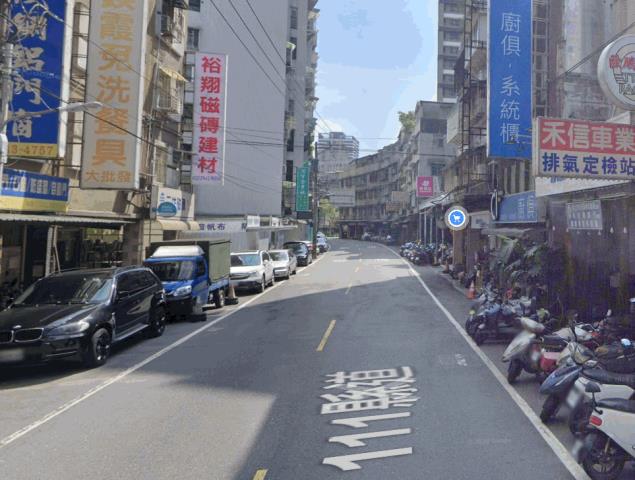 新北中和法拍透天-6
