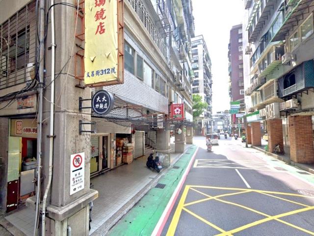 台北信義區大樓法拍-6