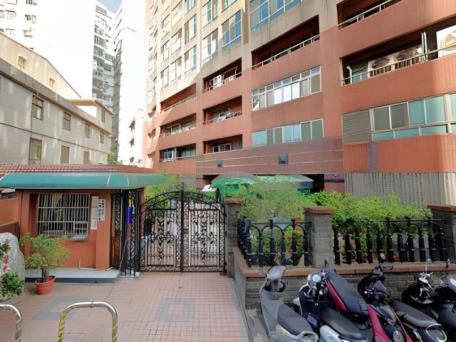 桃園中壢法拍大樓-8