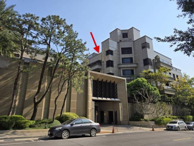 台北士林法拍大樓-1