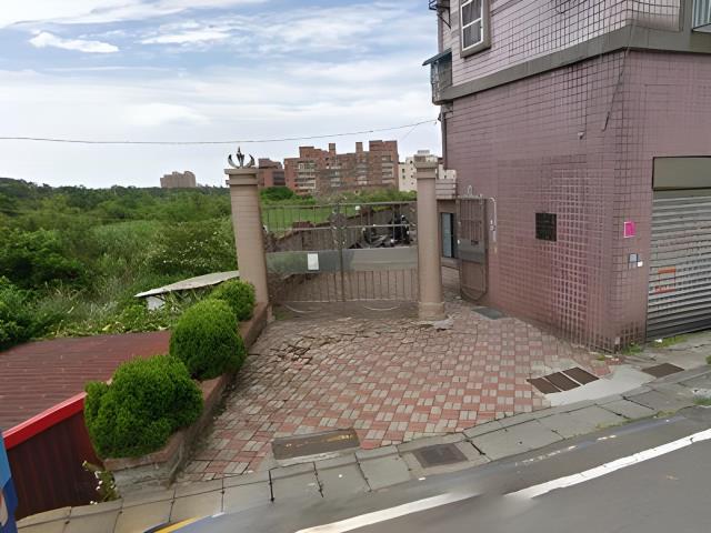 新北三芝法拍大樓-3