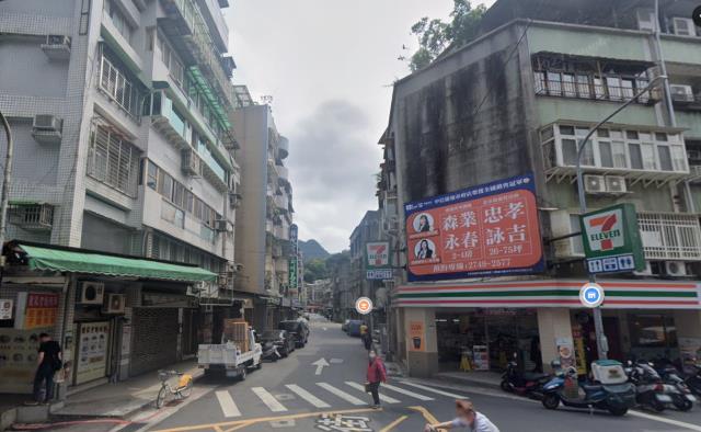 台北信義區法拍大樓-5