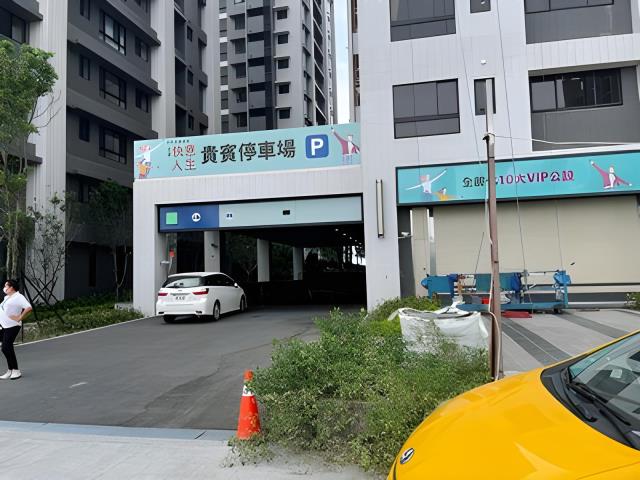新北八里法拍大樓-5
