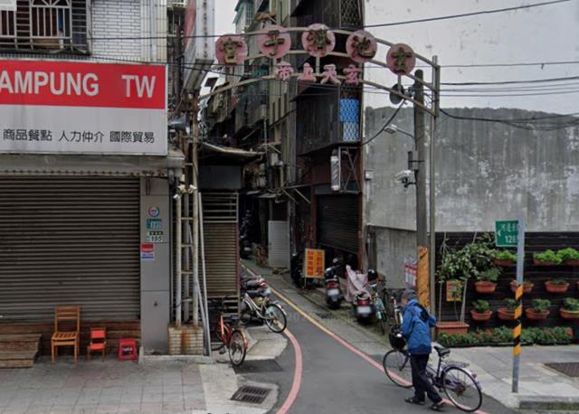三重法拍透天-3