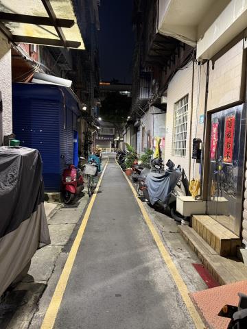 三重法拍透天-10