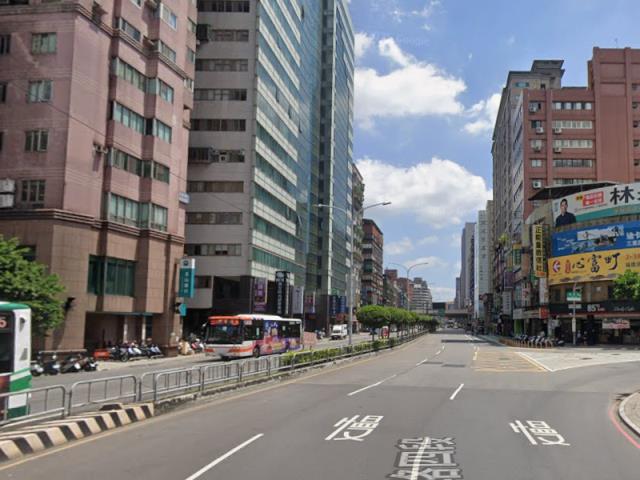 新北大樓法拍-11