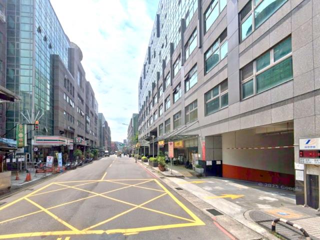 新北中和華廈法拍-12