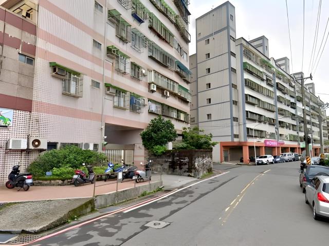 新北三芝法拍大樓-7