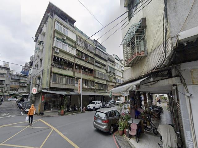 台北信義區公寓法拍-8