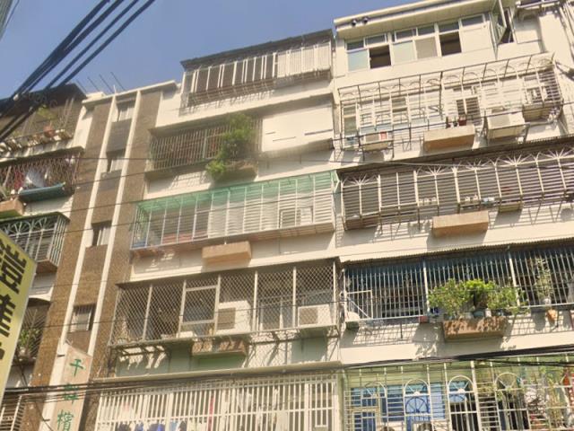 蘆洲拍賣公寓-2