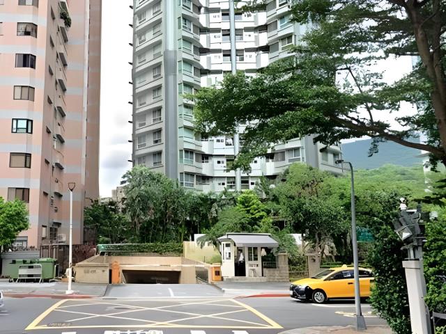 台北信義區大樓法拍-6
