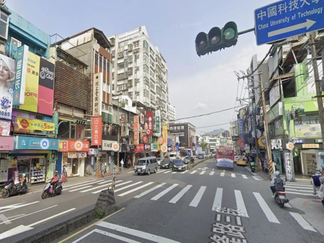台北文山區公寓法拍-8
